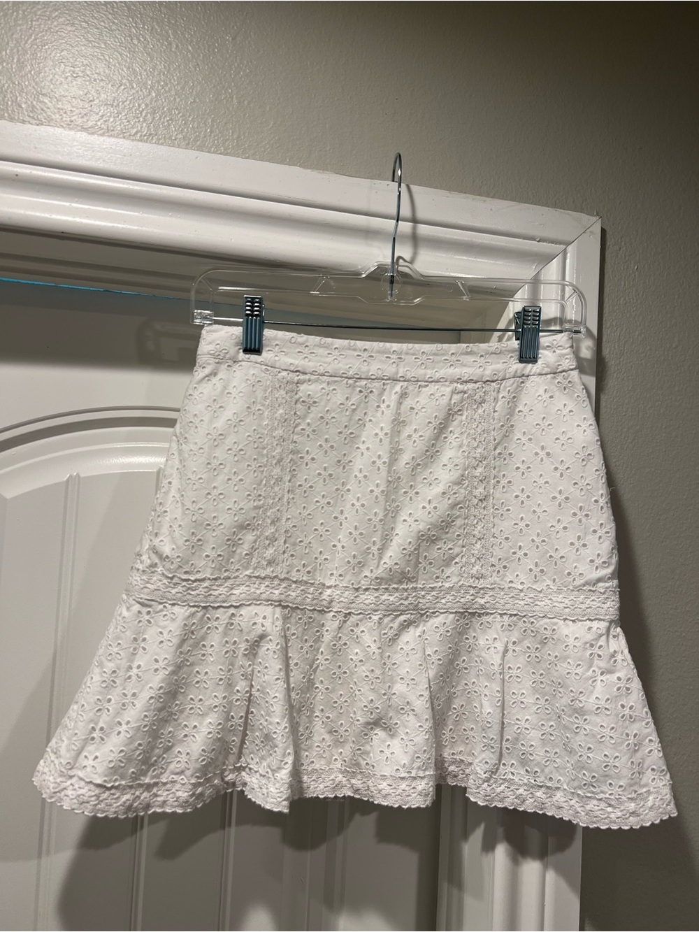 Vineyard Vines White Eyelet Ruffle Mini Skirt